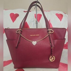 🚫SOLD MICHAEL KORS JET SET TOTE